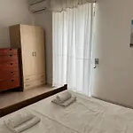 شقة A Un Passo بيسْكيتْشّي